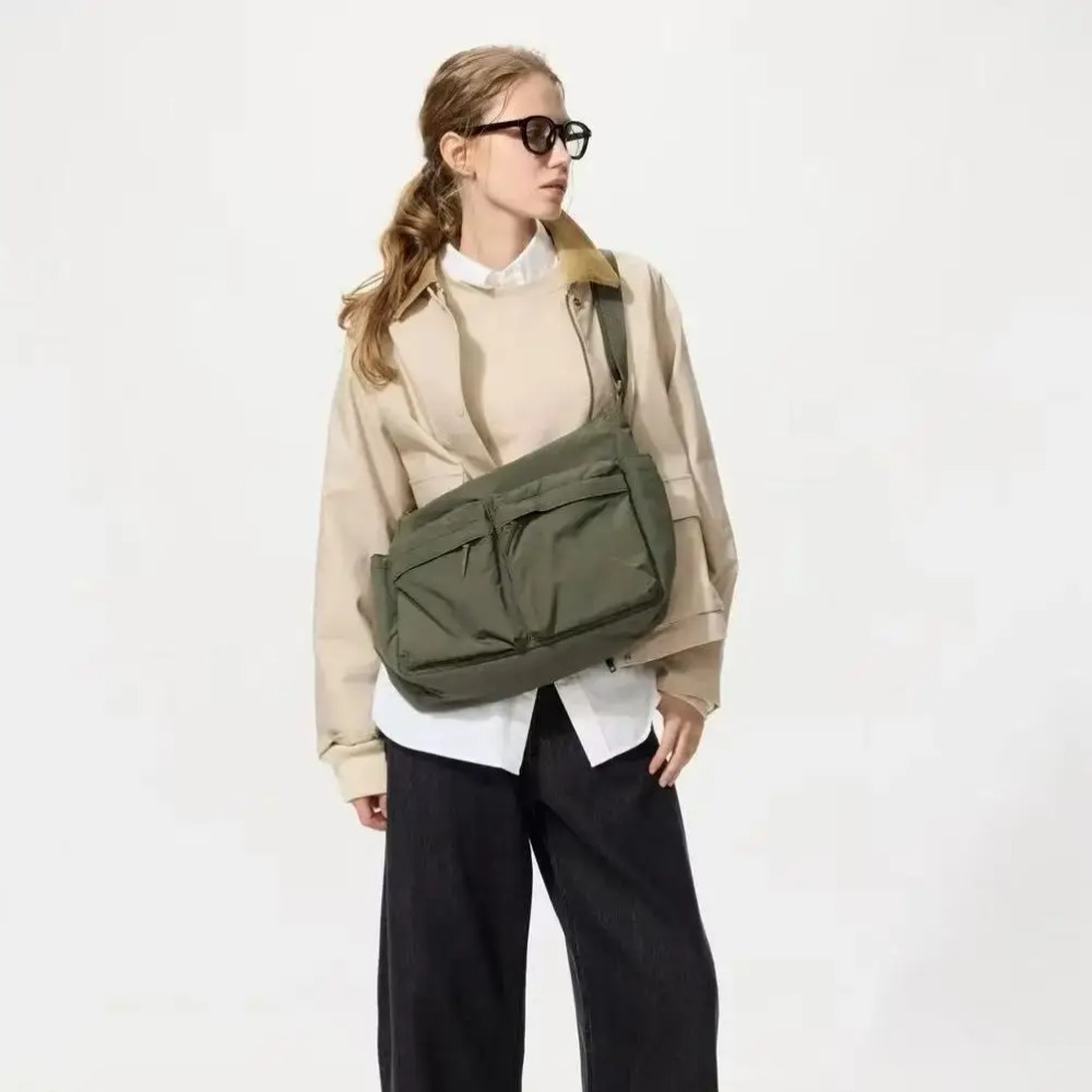 Luxury Bags Sale - 春夏新作女性用キャンバスバッグ、ハイエンドライトラグジュアリーワンショルダークロスボディバッグ、トレンドの人気レディース財布