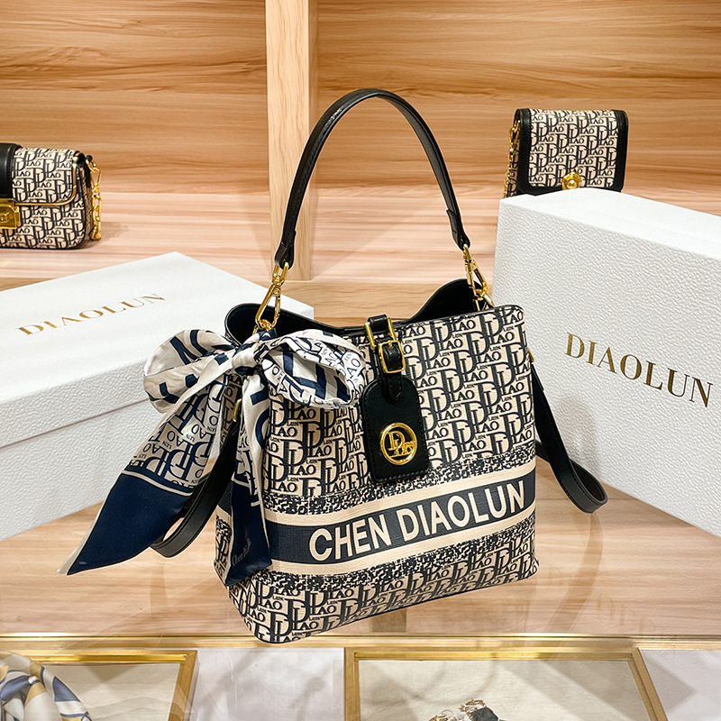 人気の定番レディースハンドバッグ、トートバッグ、クロスボディ - Luxury Bags Sale のレビューと価格